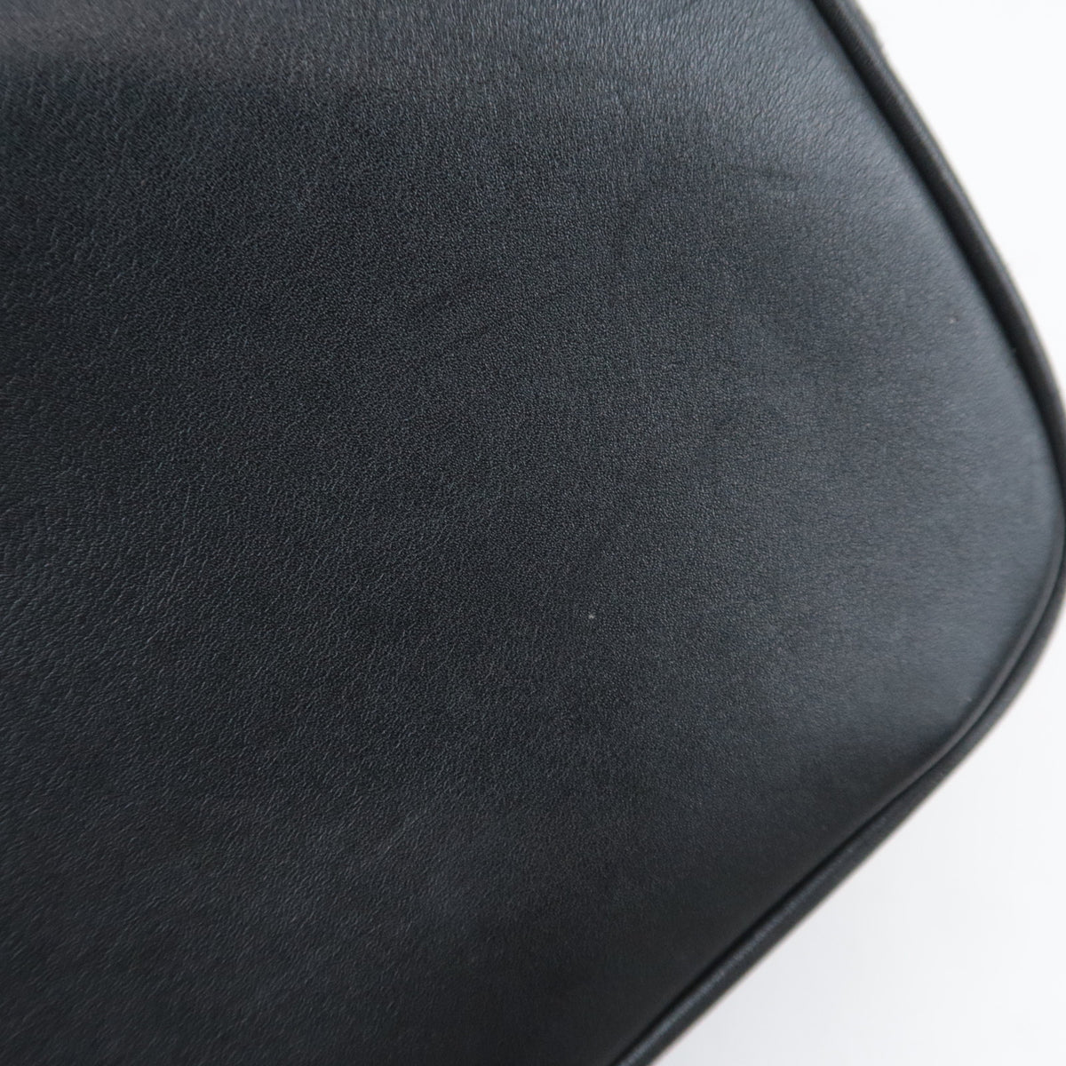 CHANEL Bicolore Horizontal Vanity Case A01618