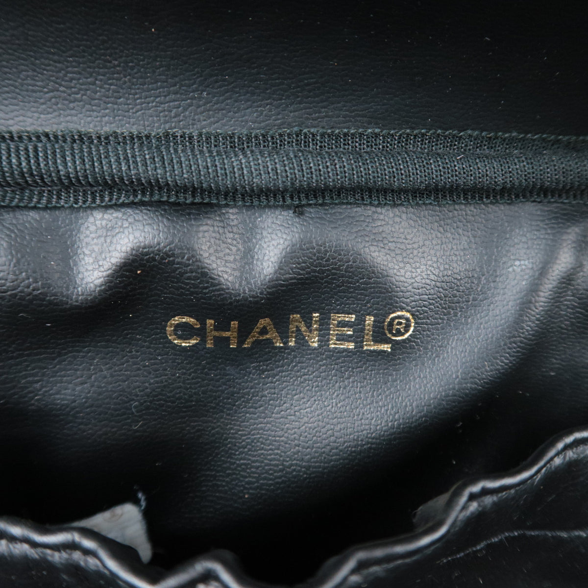 CHANEL Bicolore Horizontal Vanity Case A01618