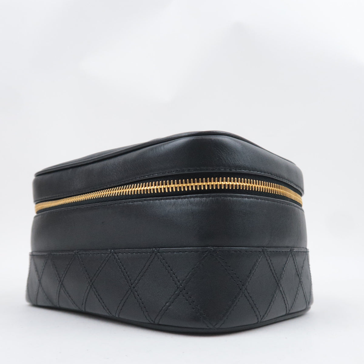 CHANEL Bicolore Horizontal Vanity Case A01618