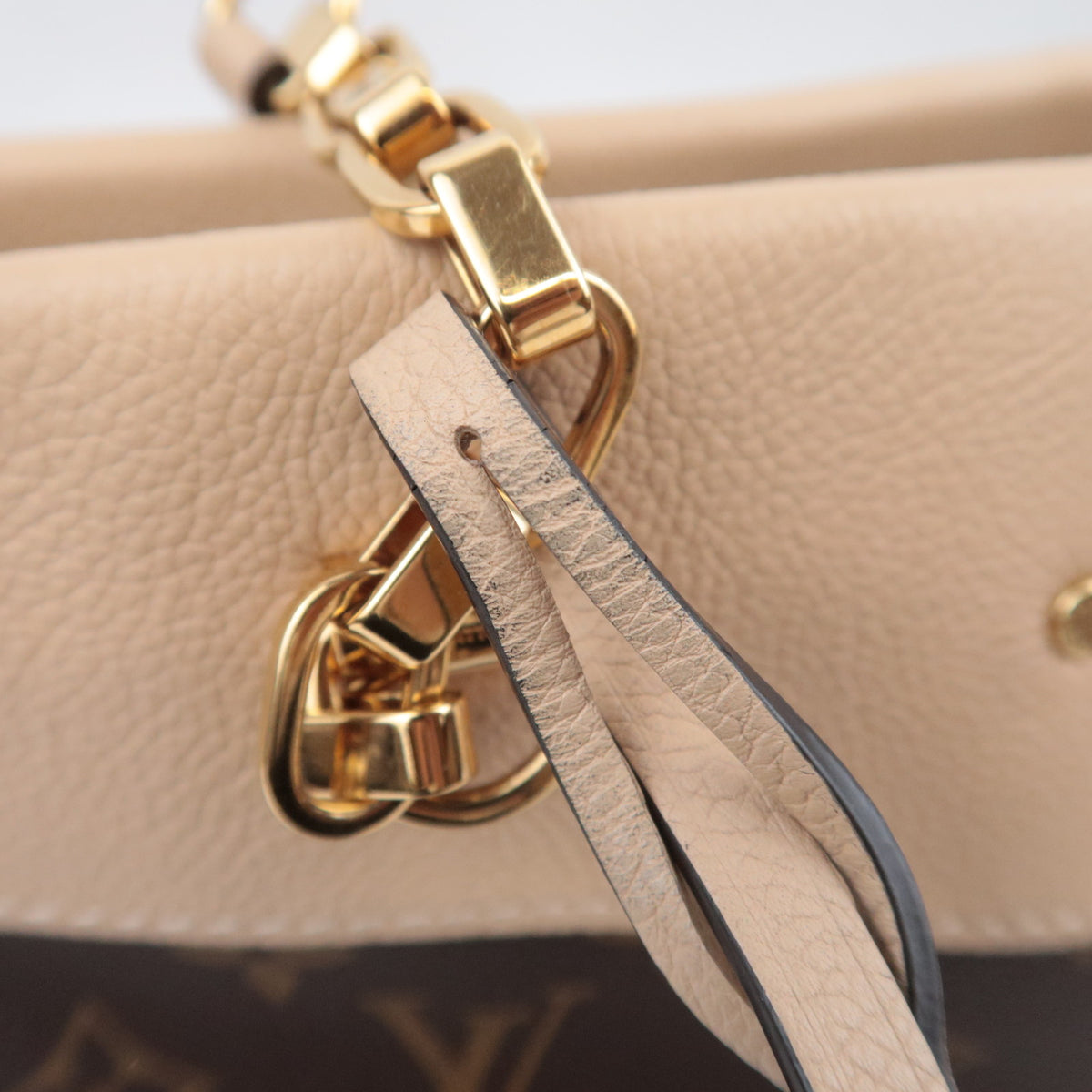 Louis Vuitton Monogram Pallas Shopper Chain Tote M41580