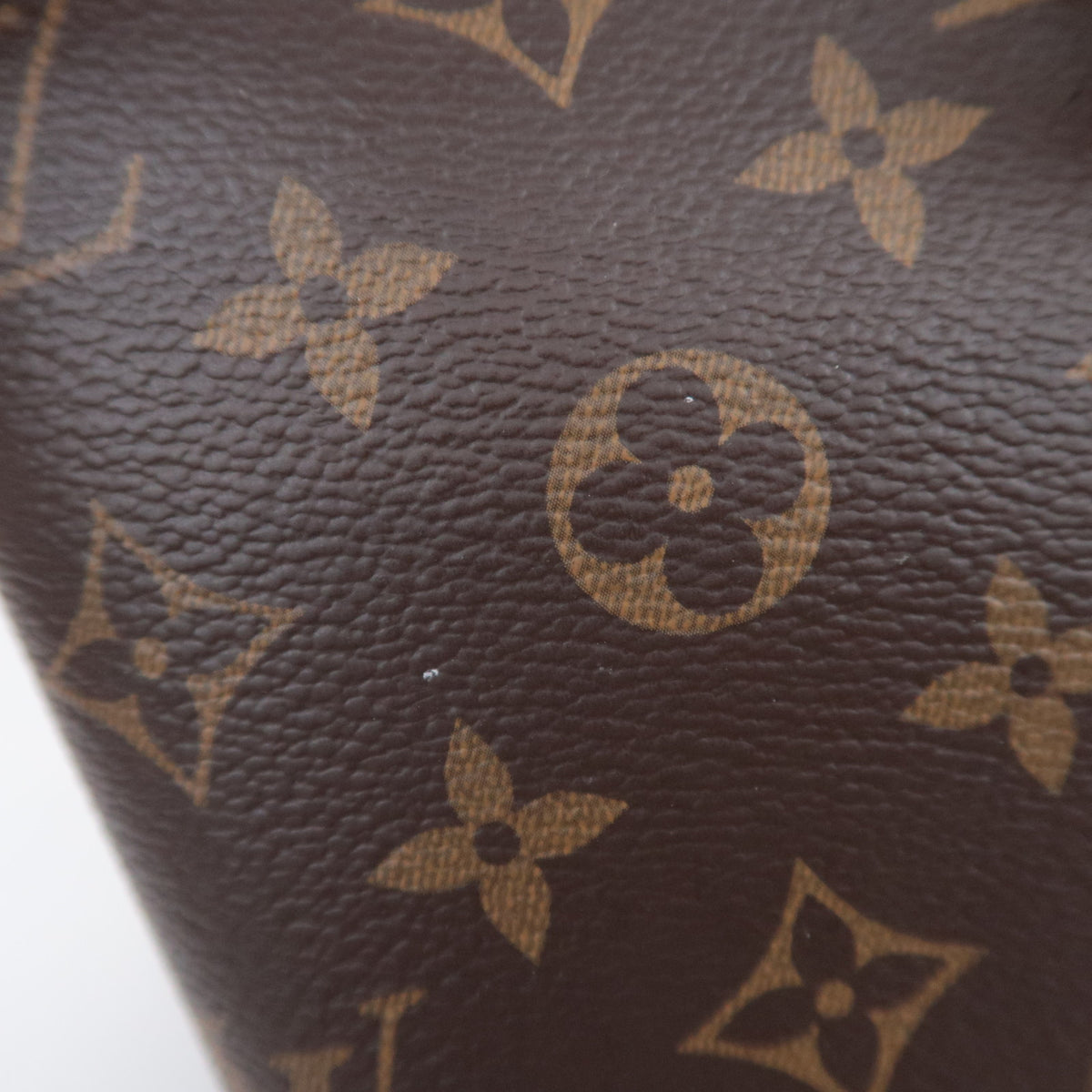 Louis Vuitton Monogram Pallas Shopper Chain Tote M41580