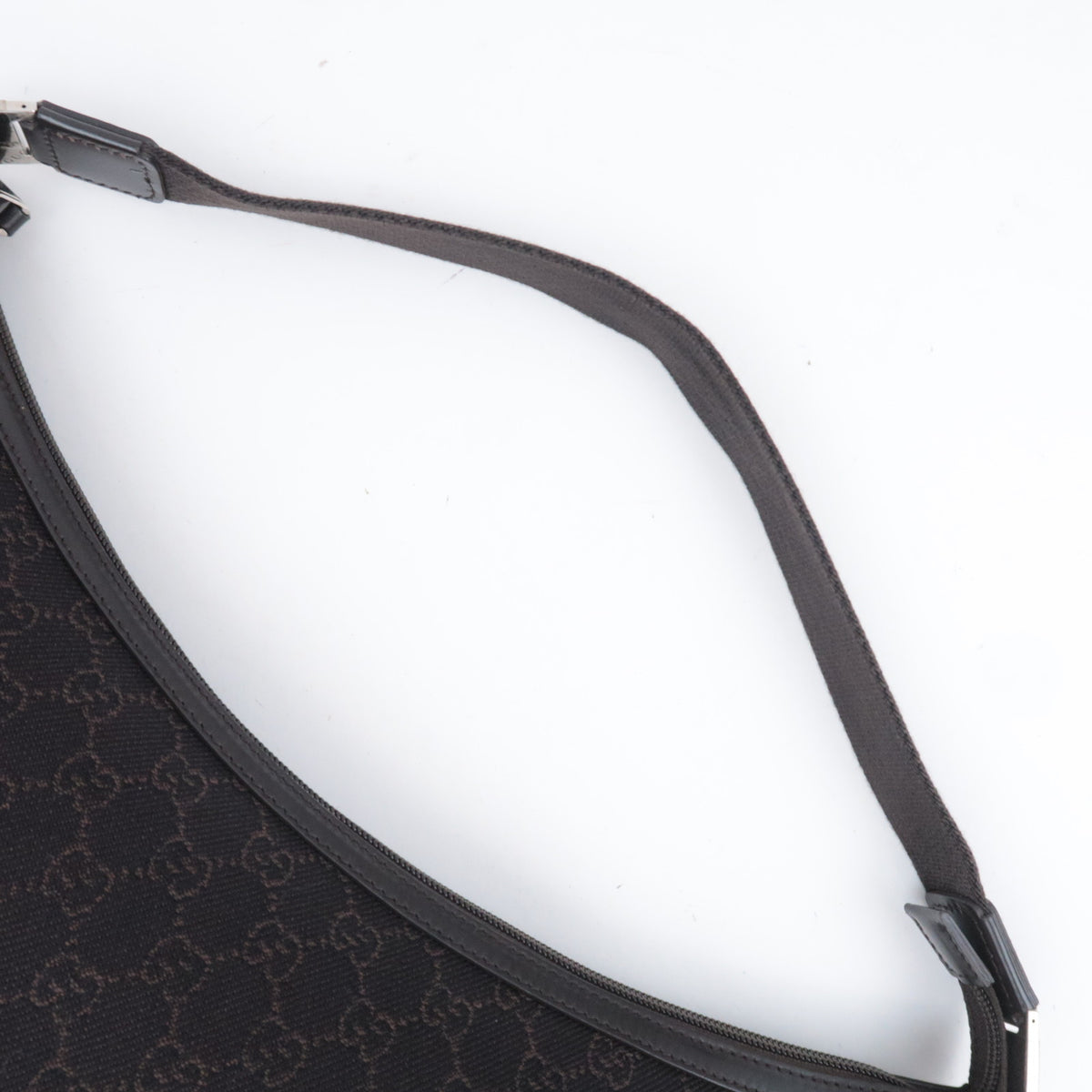 GUCCI GG Canvas Hobo Shoulder Bag 211523