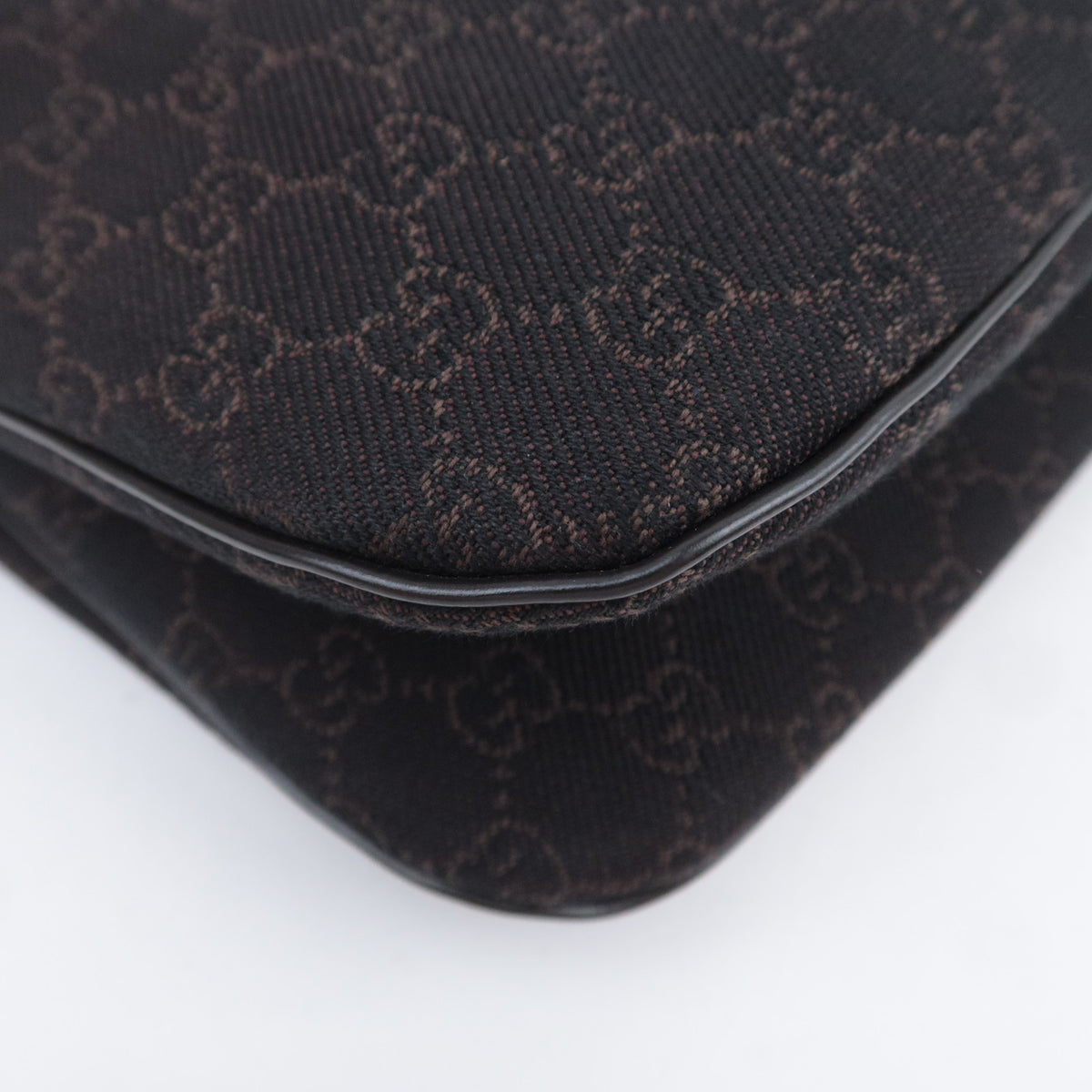 GUCCI GG Canvas Hobo Shoulder Bag 211523