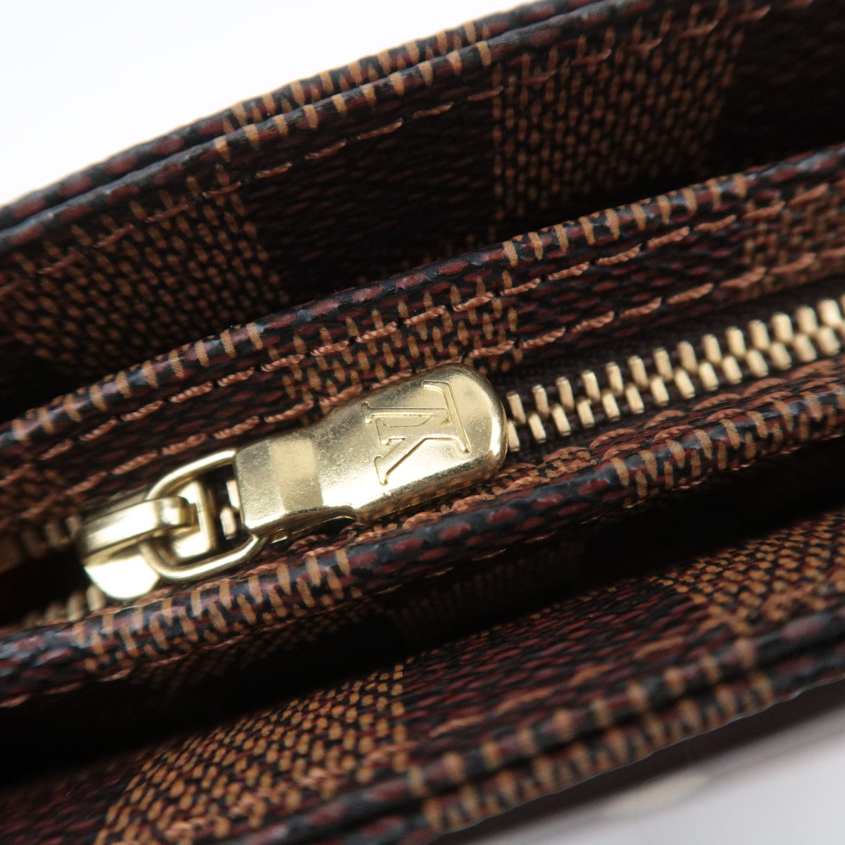 Louis Vuitton Damier Aubagne Shoulder Bag N51129
