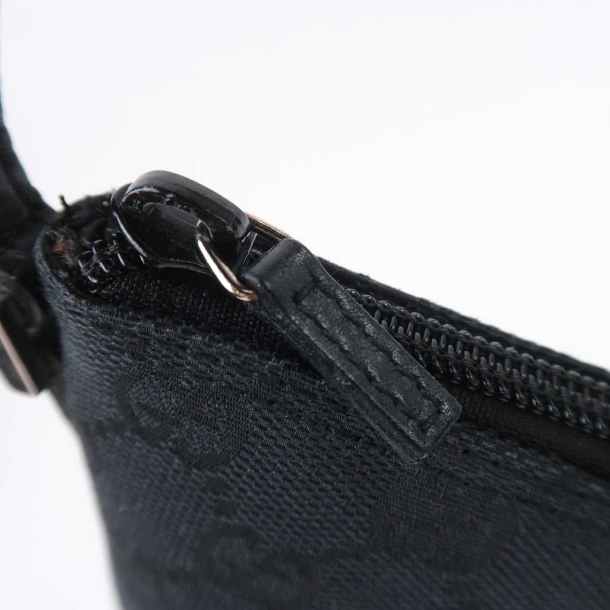 GUCCI GG Canvas Boat Bag Black 039.1103