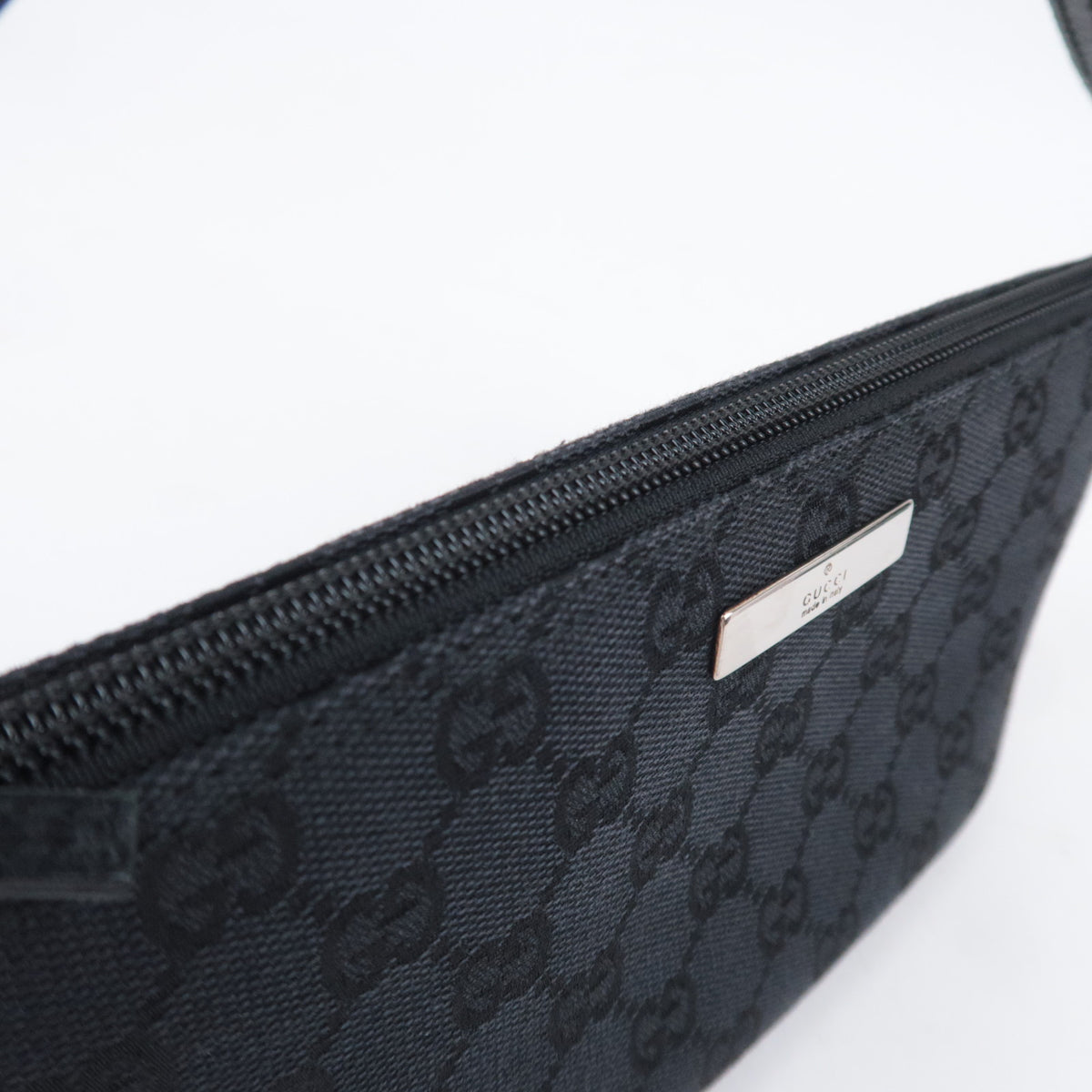 GUCCI GG Canvas Boat Bag Black 039.1103