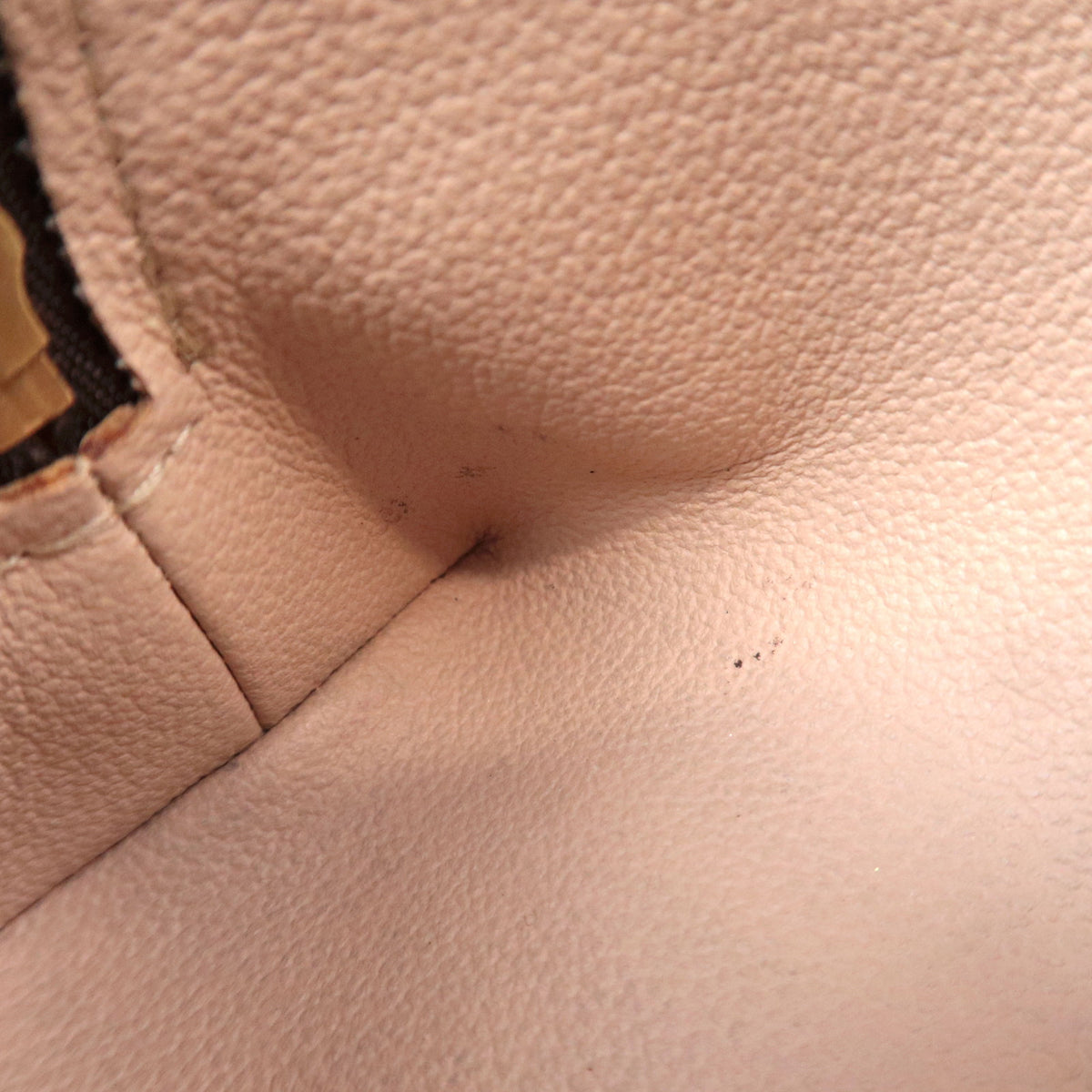 Louis Vuitton Monogram Pochette Cosmetic M47515
