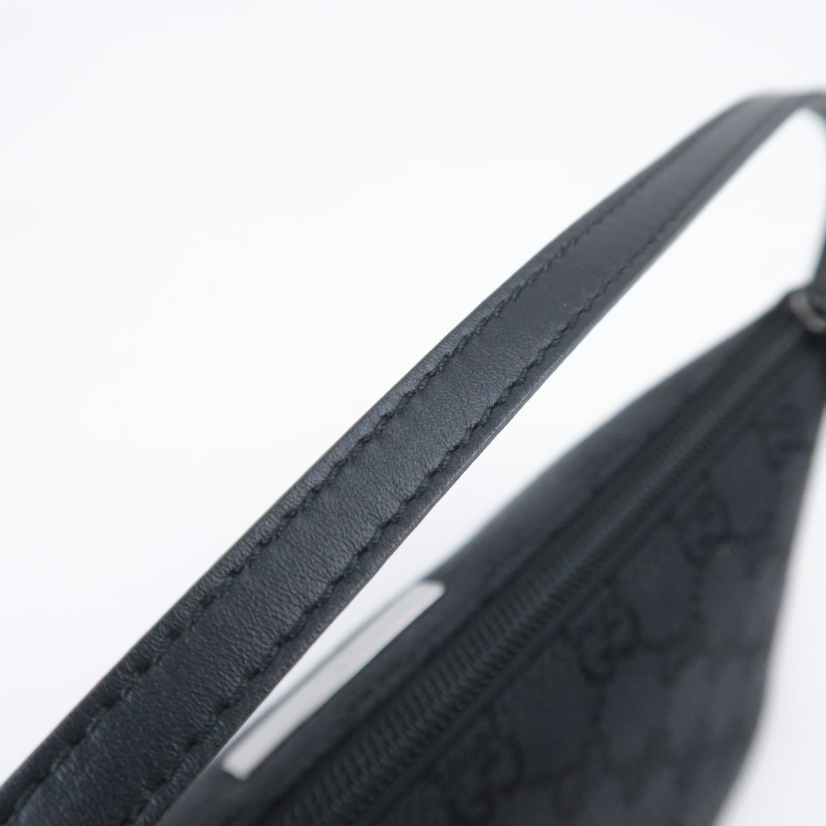 GUCCI GG Canvas Boat Bag Black 07198