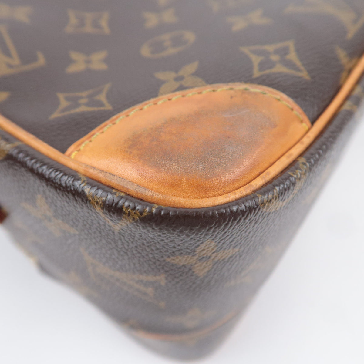 Louis Vuitton Monogram Nile Shoulder Bag M45244