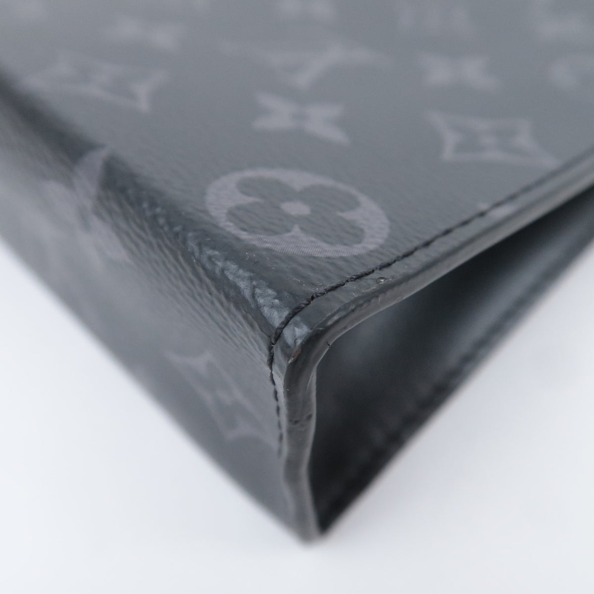 Louis Vuitton Monogram Eclipse Space Age Pochette Voyage MM M80914