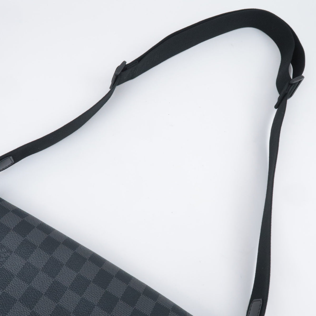 Louis Vuitton Damier Graphite Daniel MM Bag N58029