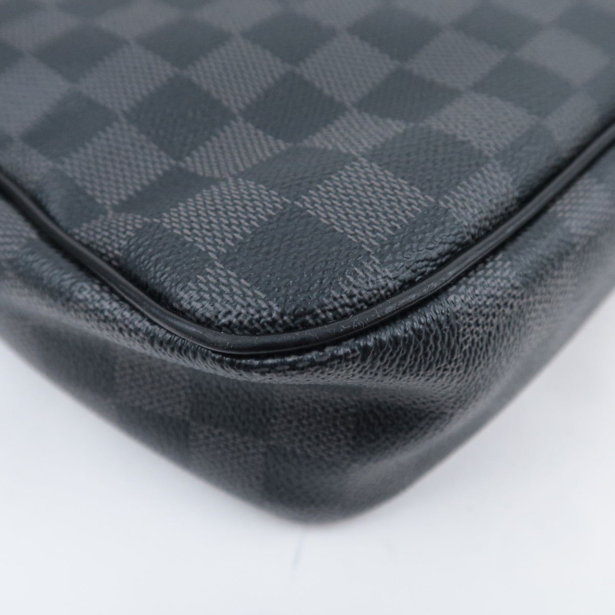 Louis Vuitton Damier Graphite Daniel MM Bag N58029