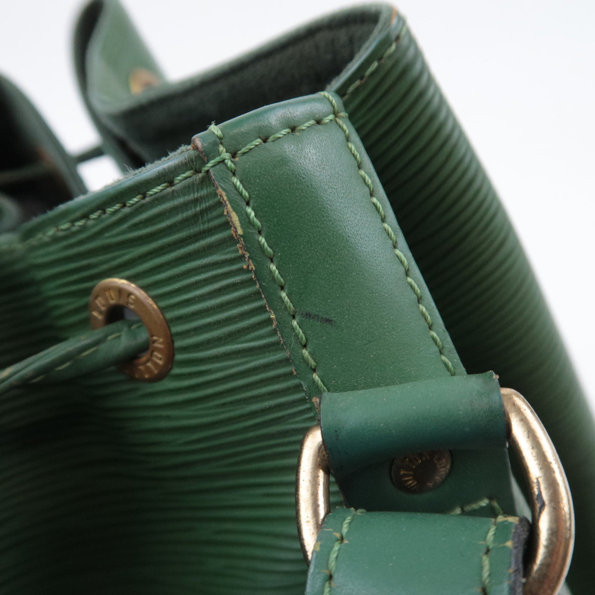 Louis Vuitton Epi Petit Noe Shoulder Bag M44104