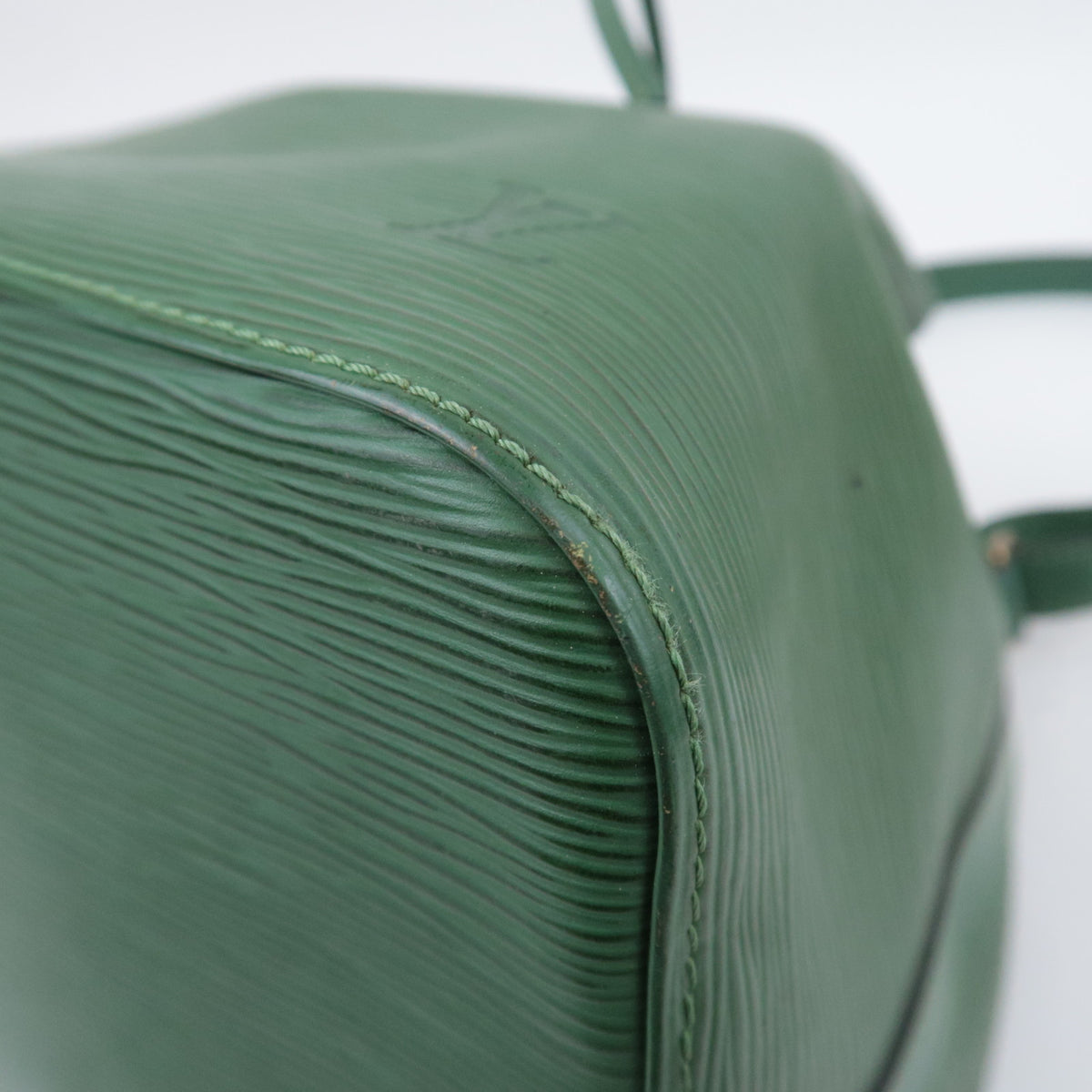 Louis Vuitton Epi Petit Noe Shoulder Bag M44104