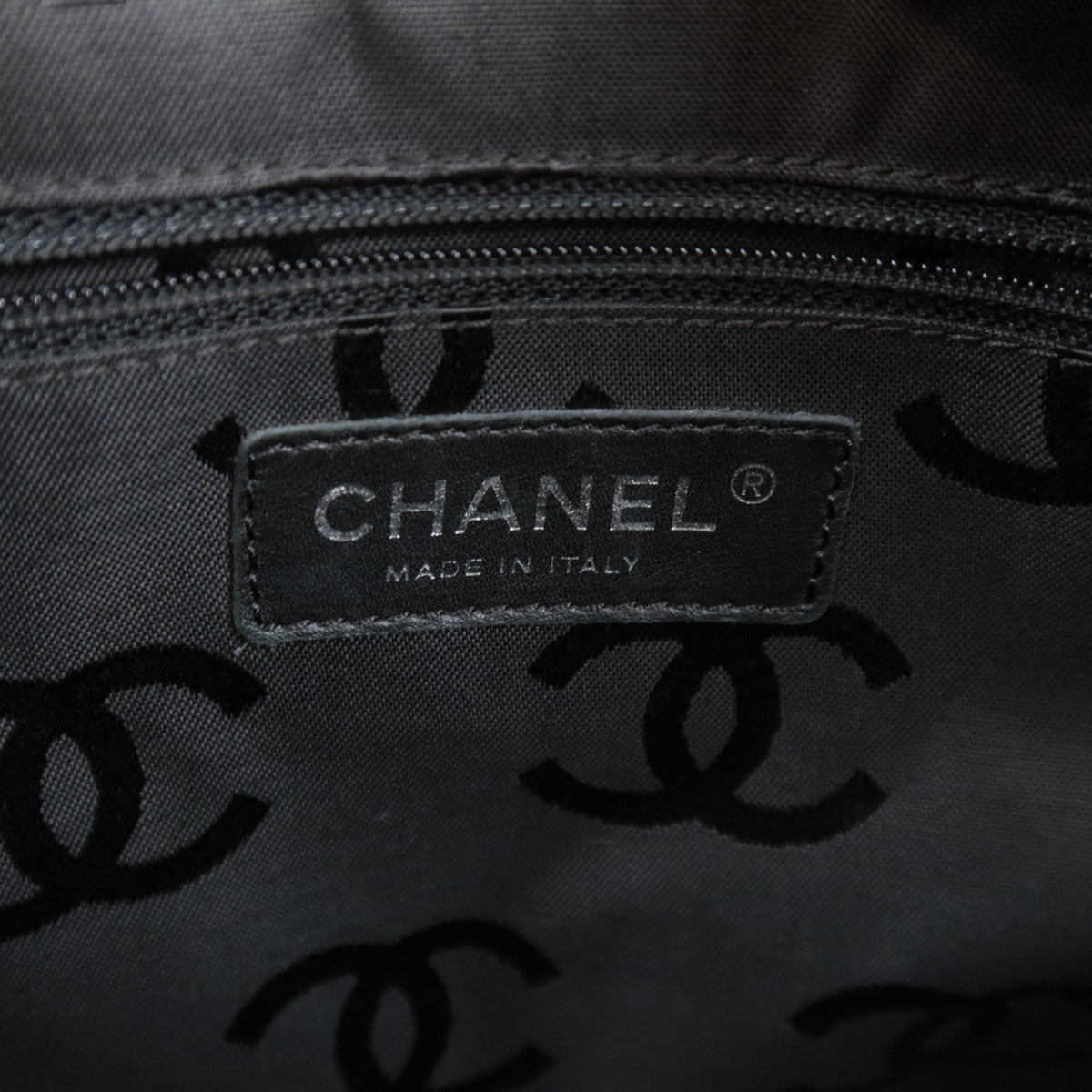 CHANEL Cambon Line Large Tote Bag Lambskin A25169