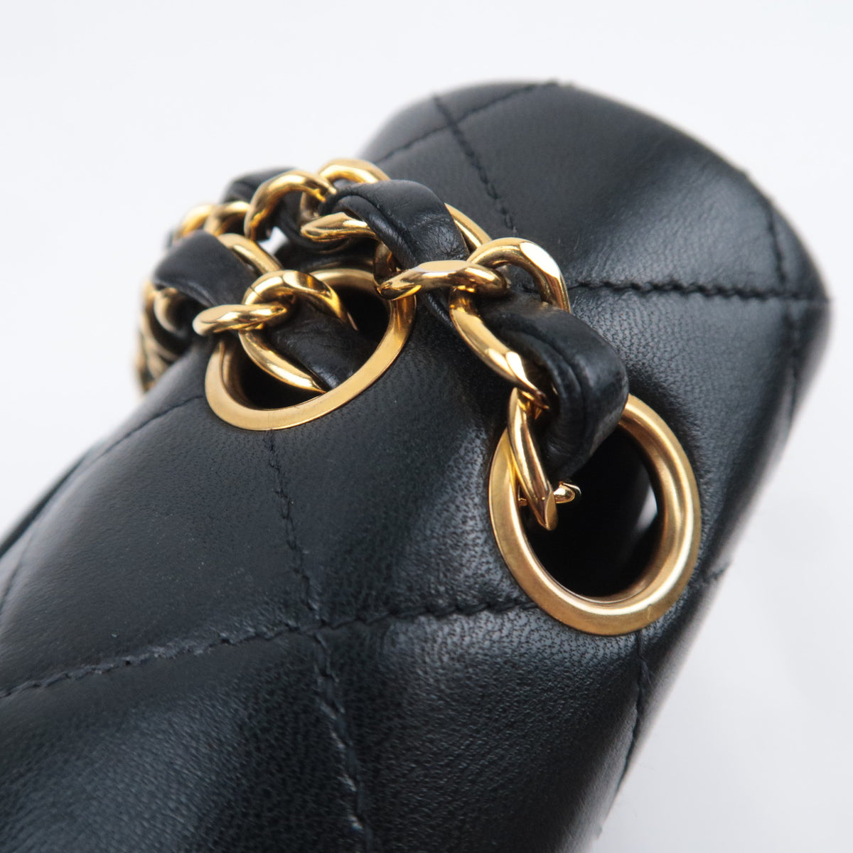 CHANEL Matelasse 25 Chain Shoulder Bag Lambskin