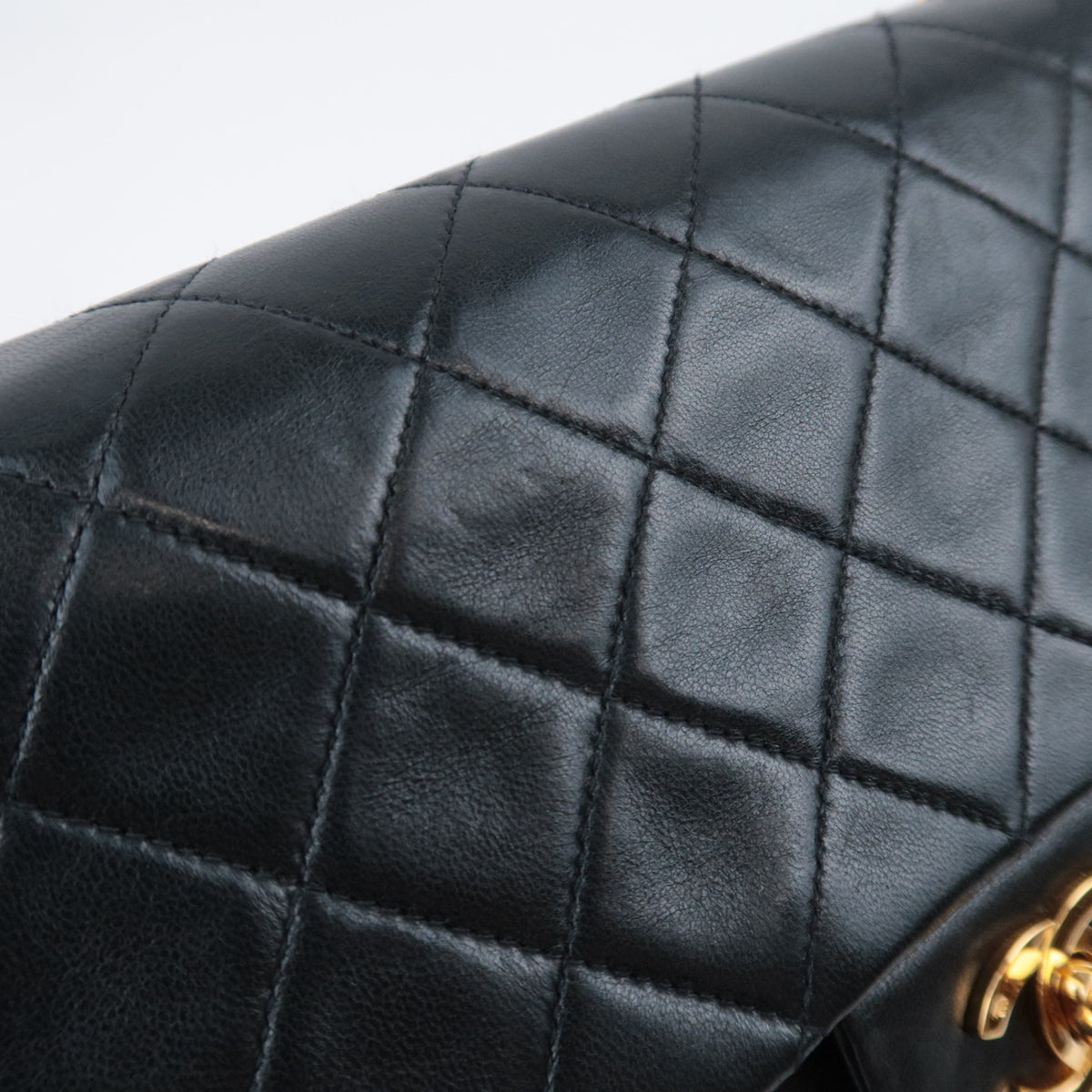 CHANEL Matelasse 25 Chain Shoulder Bag Lambskin