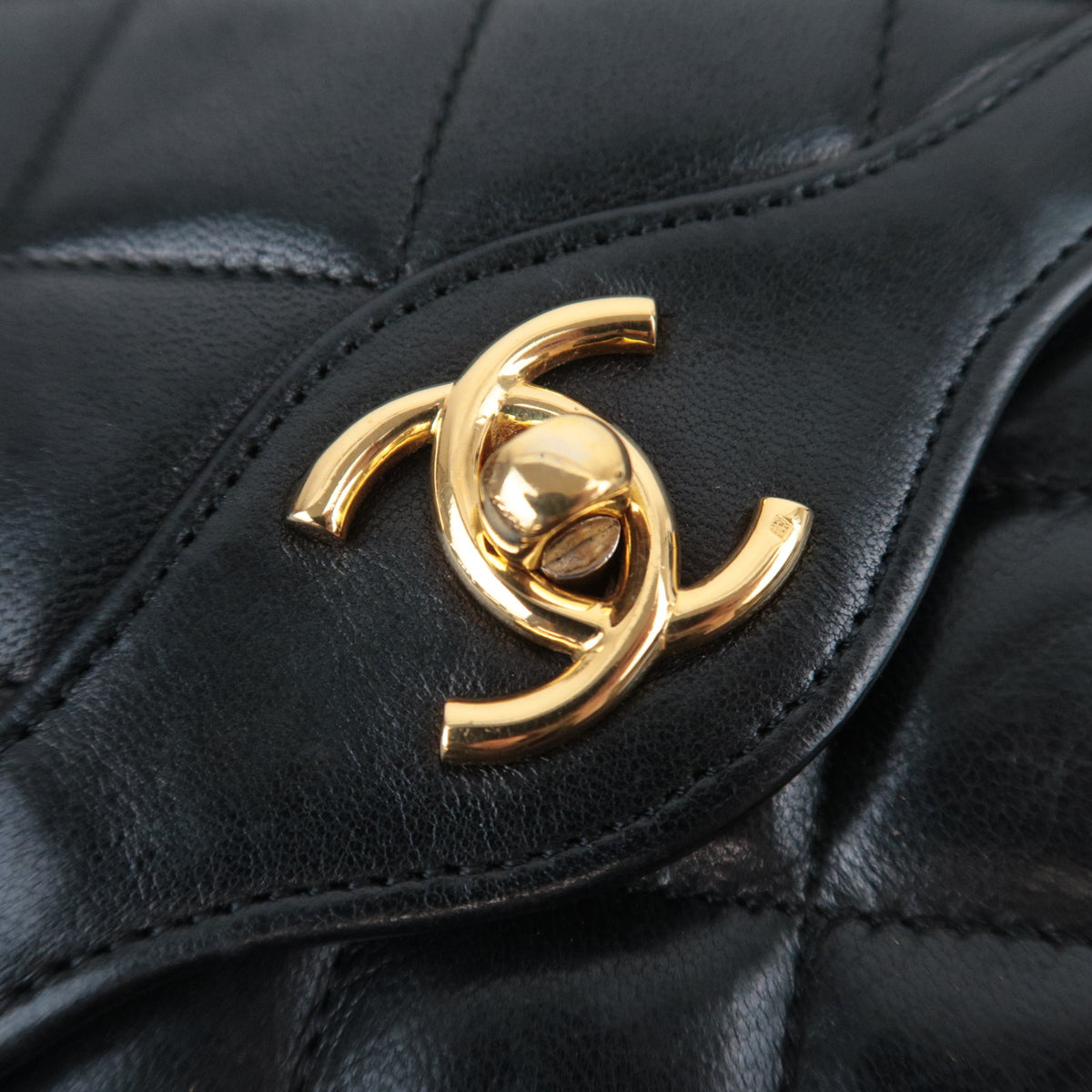 CHANEL Matelasse Classic Double Flap Chain Shoulder Bag