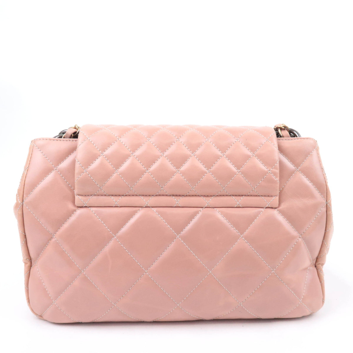 CHANEL Daily Walk Matelasse Pink Leather Flap Bag
