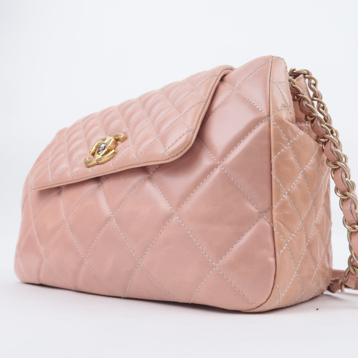 CHANEL Daily Walk Matelasse Pink Leather Flap Bag