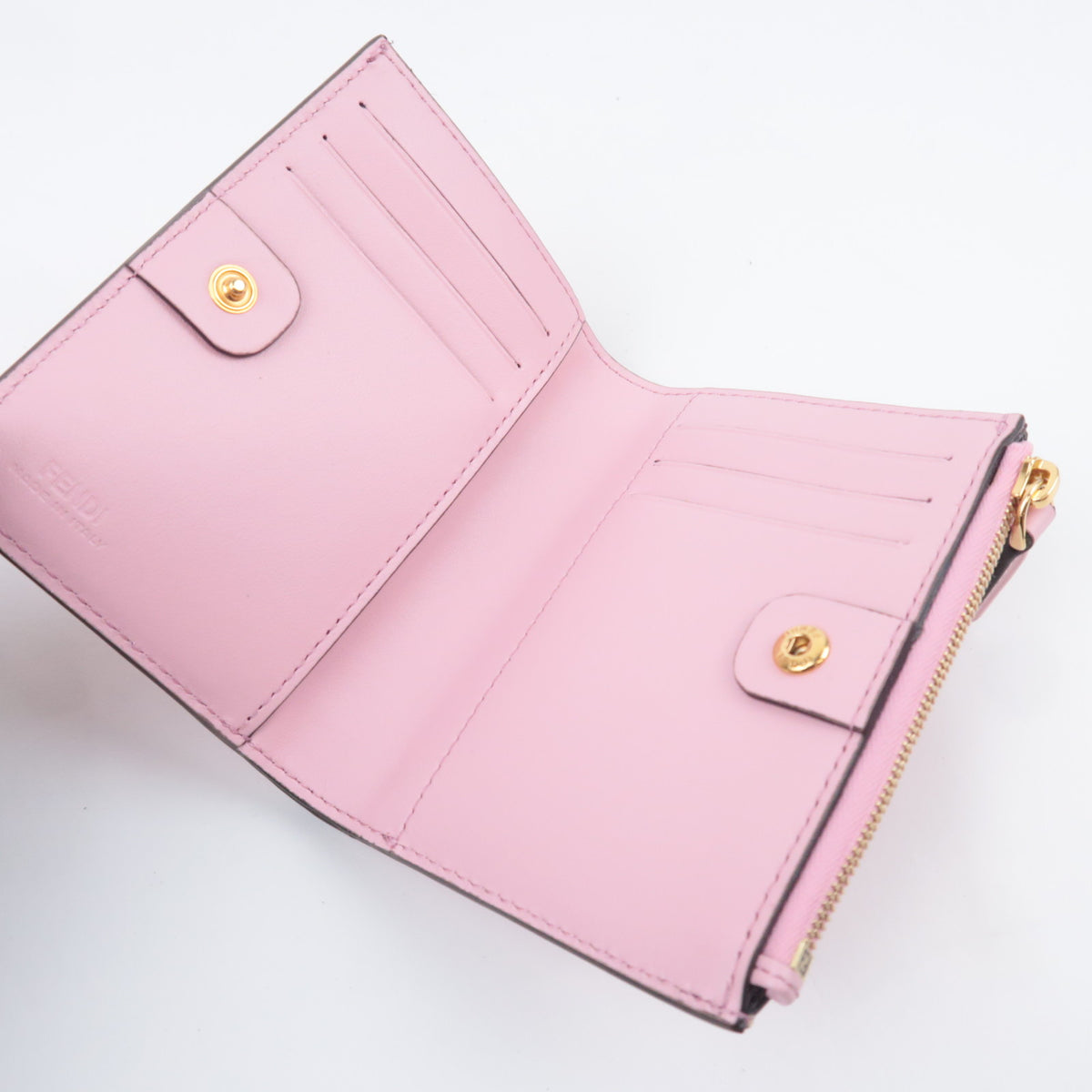 FENDI Roma Logo Embossed Leather Wallet 8M0447