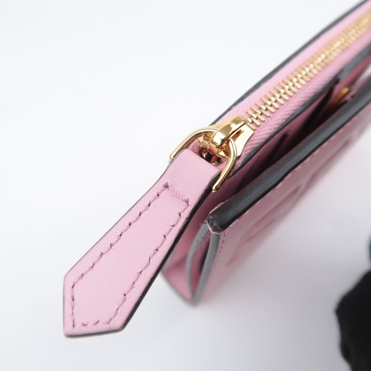 FENDI Roma Logo Embossed Leather Wallet 8M0447