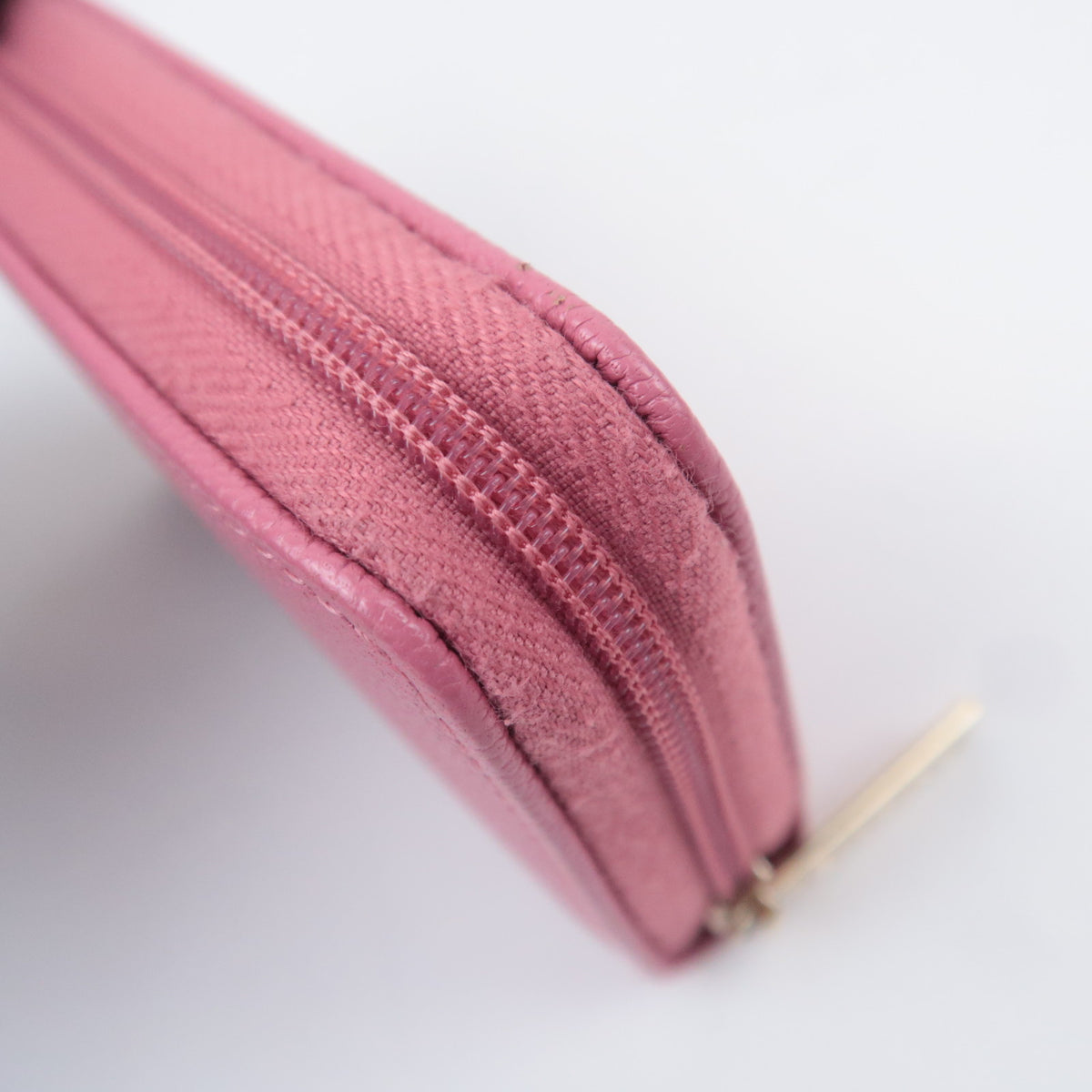 CHANEL Coco Mark Round Zipper Coin Case Caviarskin Pink