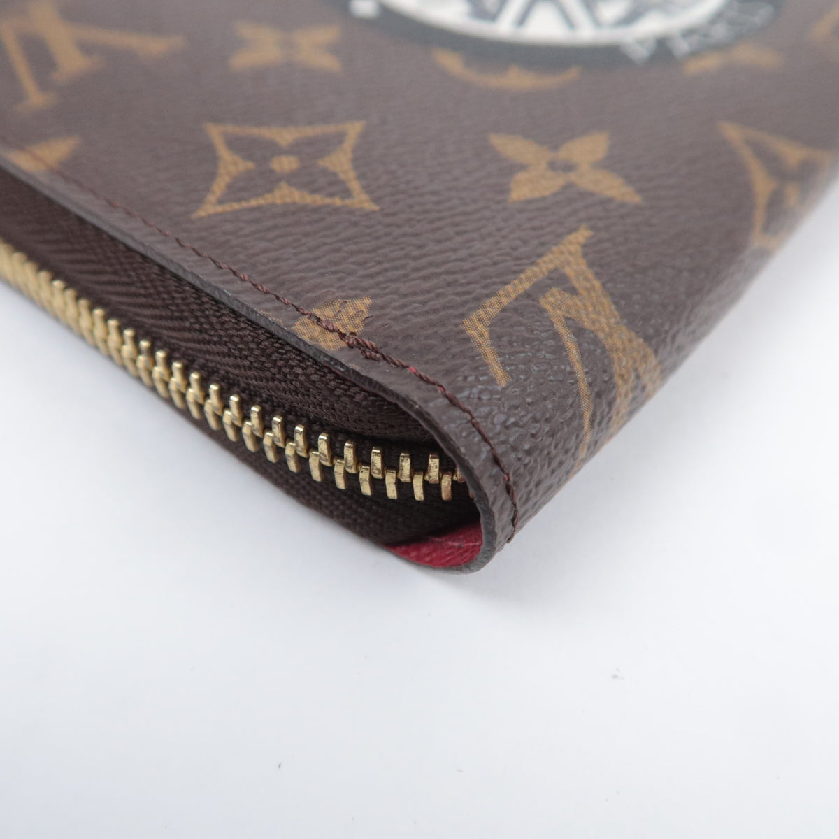 Louis Vuitton Monogram Sticker Zippy Wallet M62149