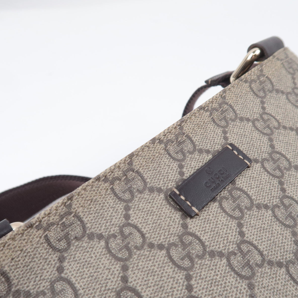 GUCCI GG Supreme Flat Shoulder Bag 201538