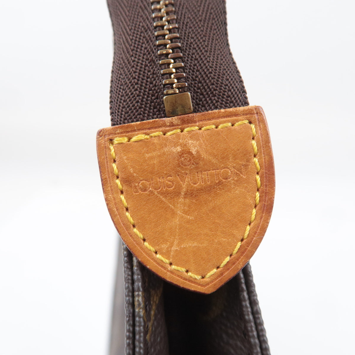 Louis Vuitton Monogram Poche Toilette 26 Toiletry Bag M47542