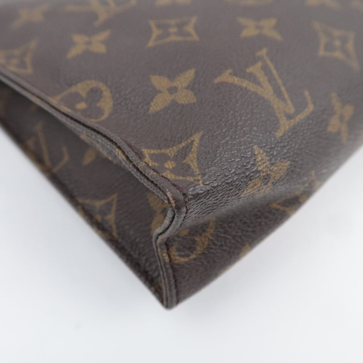 Louis Vuitton Monogram Poche Toilette 26 Toiletry Bag M47542