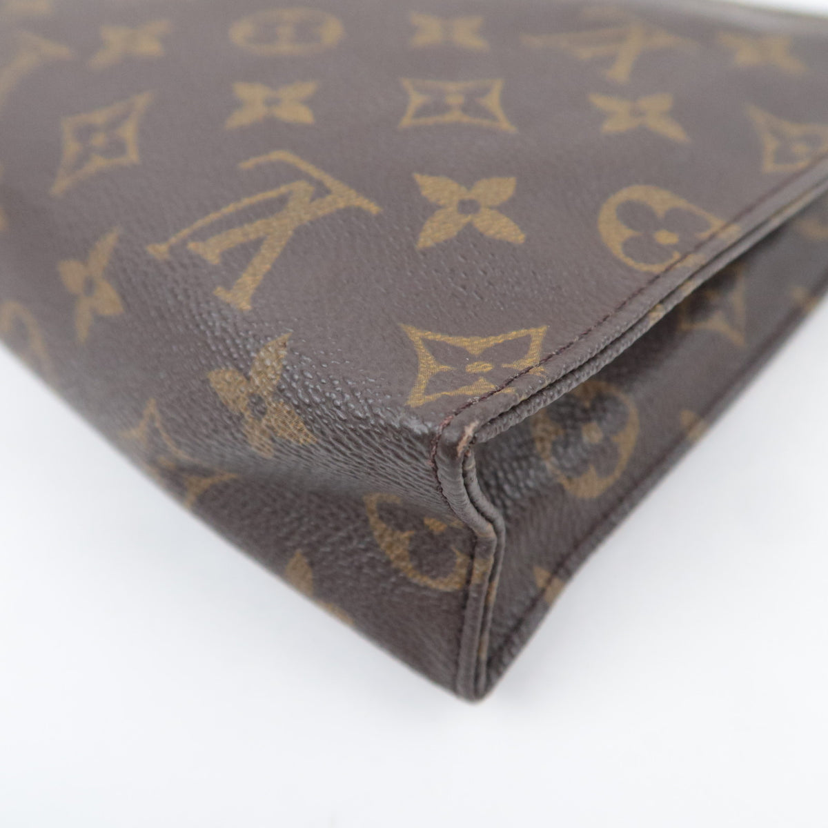 Louis Vuitton Monogram Poche Toilette 26 Toiletry Bag M47542