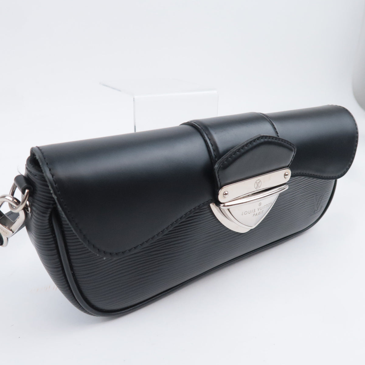 Louis Vuitton Epi Pochette Montaigne Shoulder Bag M59292