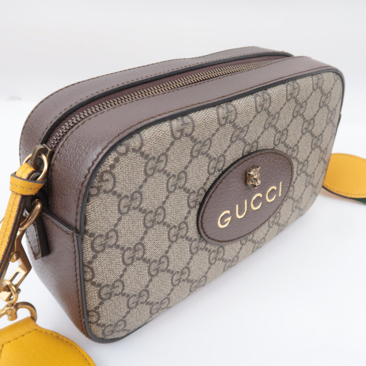 GUCCI GG Supreme Tiger Head Small Shoulder Bag 476466