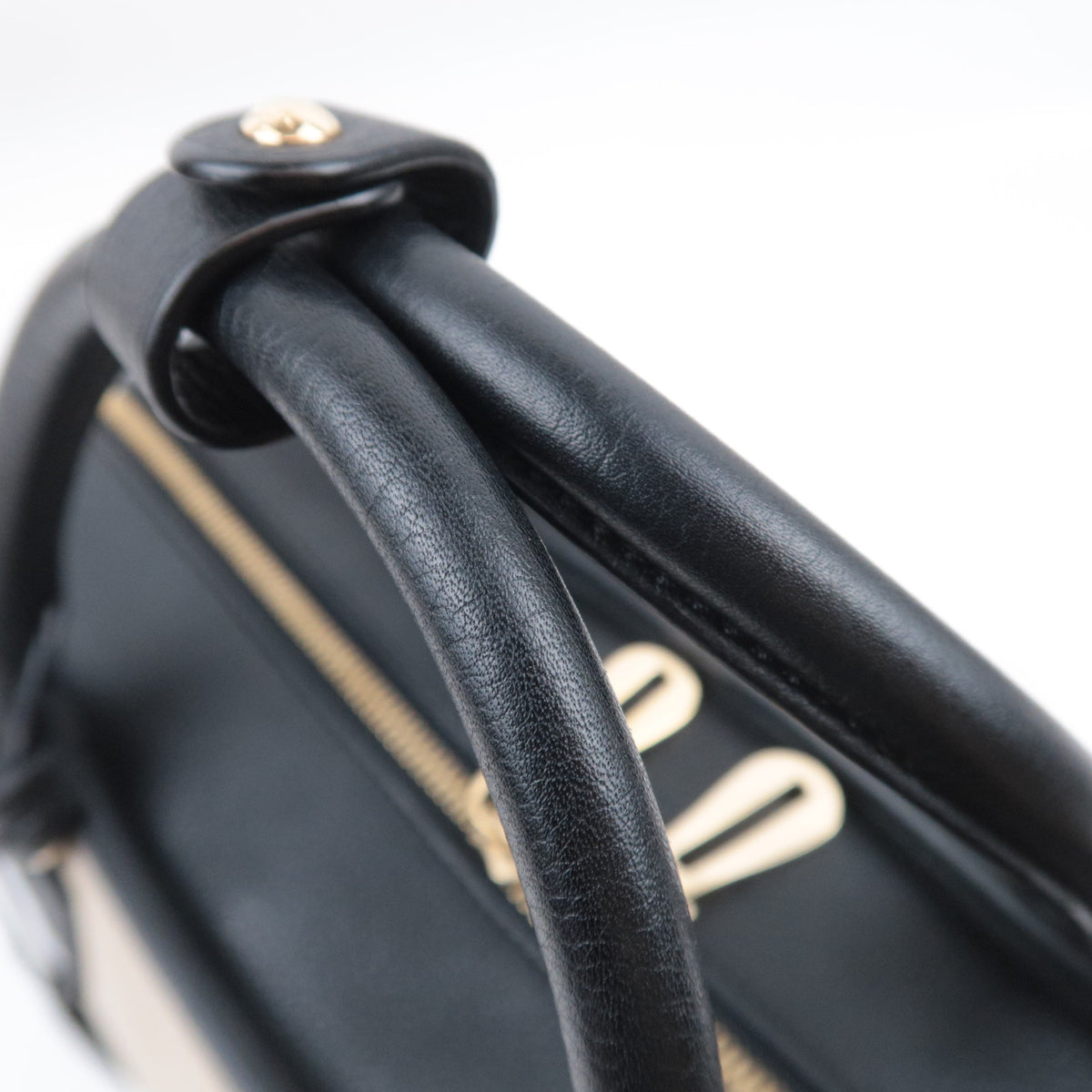 LOEWE Amazona 36 Leather Handbag Ivory Black