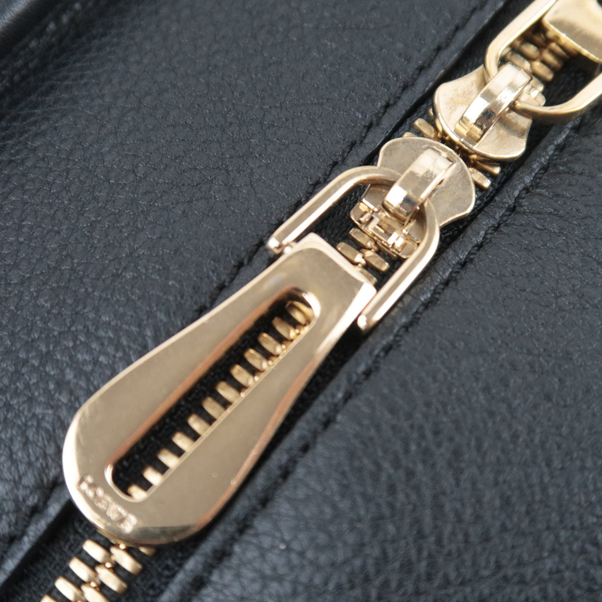 LOEWE Amazona 36 Leather Handbag Ivory Black