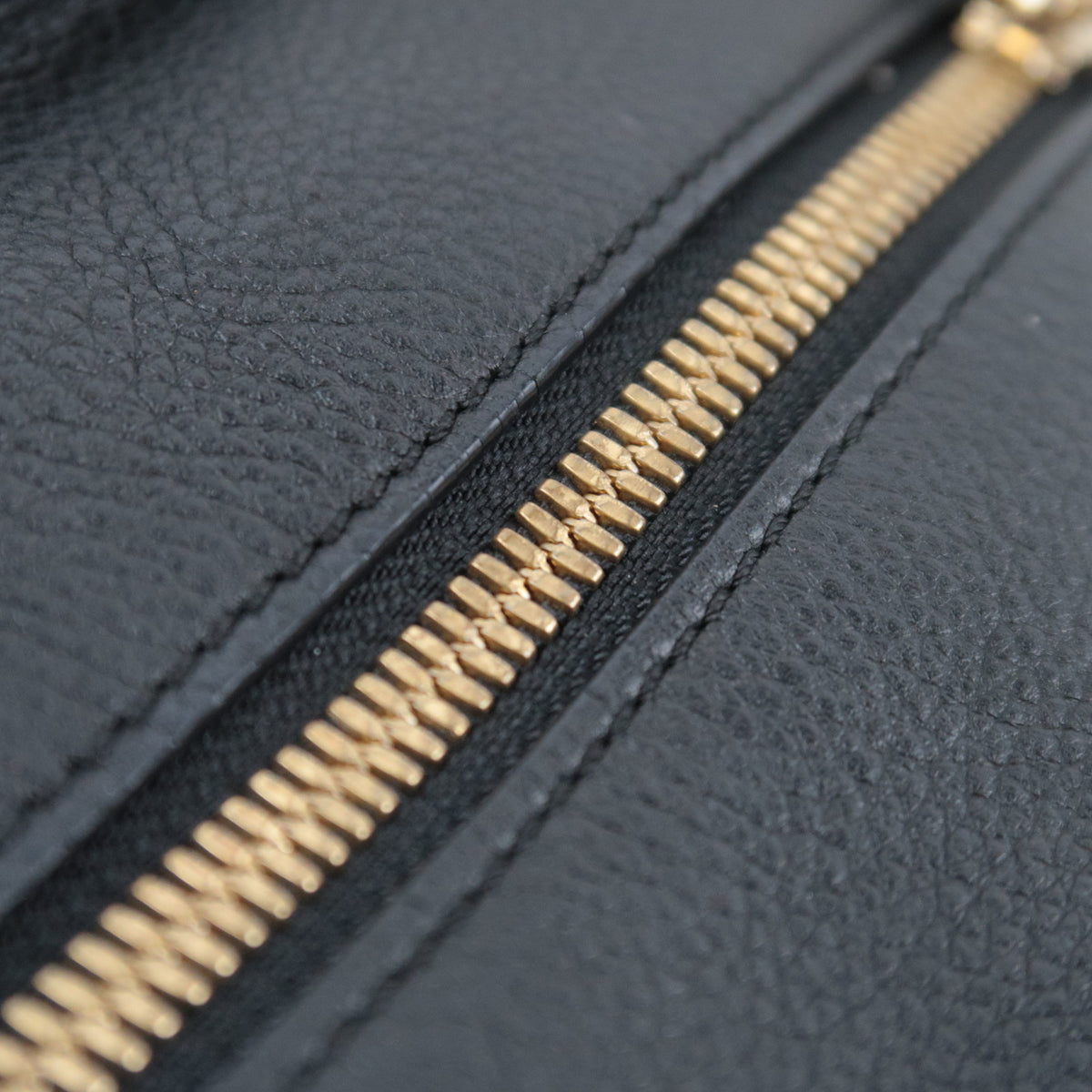 LOEWE Amazona 36 Leather Handbag Ivory Black