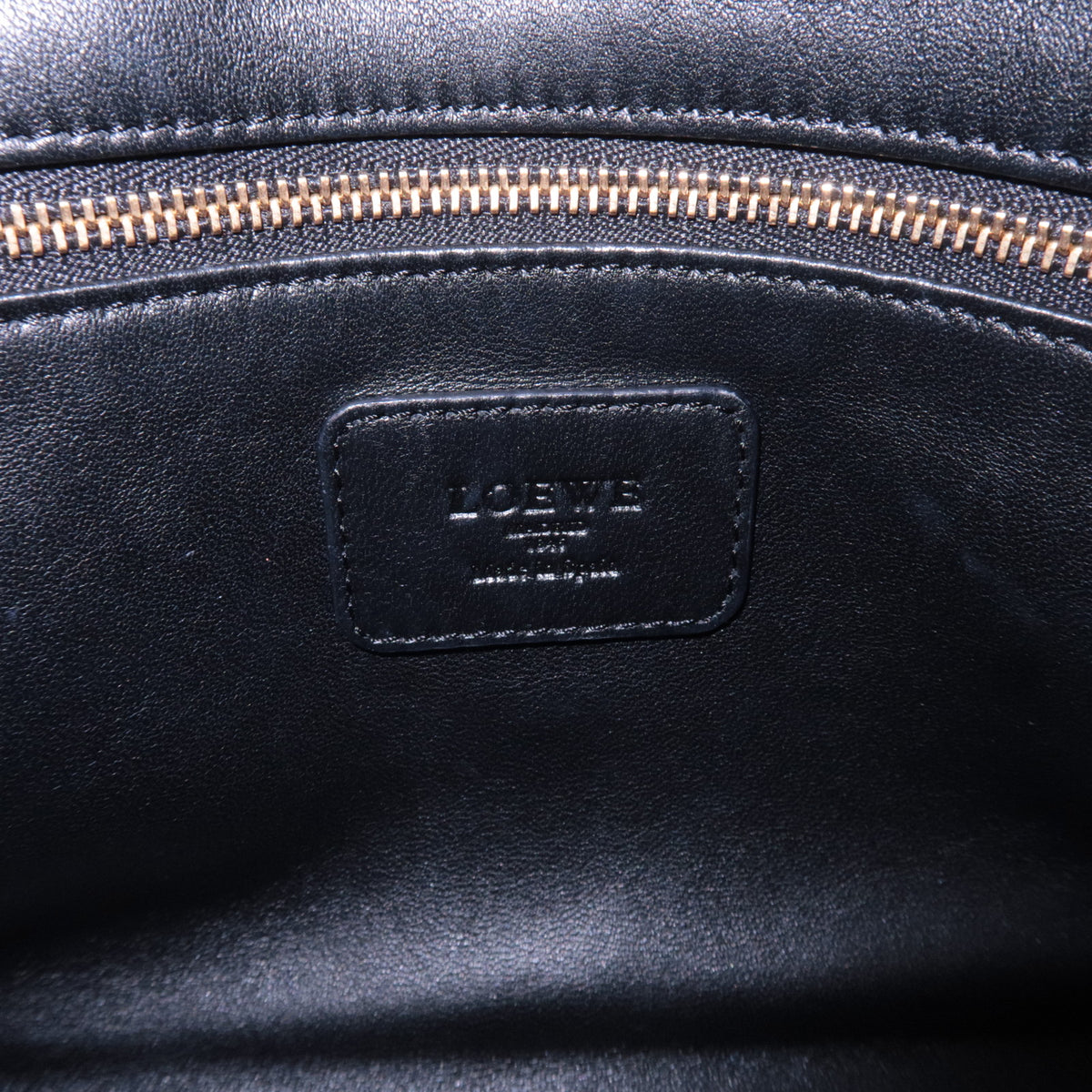 LOEWE Amazona 36 Leather Handbag Ivory Black