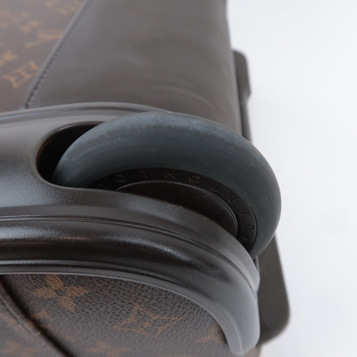 Louis Vuitton Monogram Pegase 45 Luggage Bag M23293
