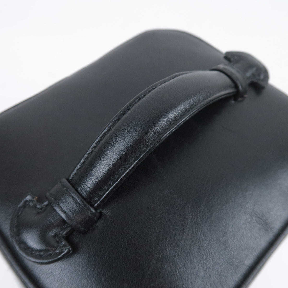 CHANEL Bicolore Leather Vanity Bag A01619