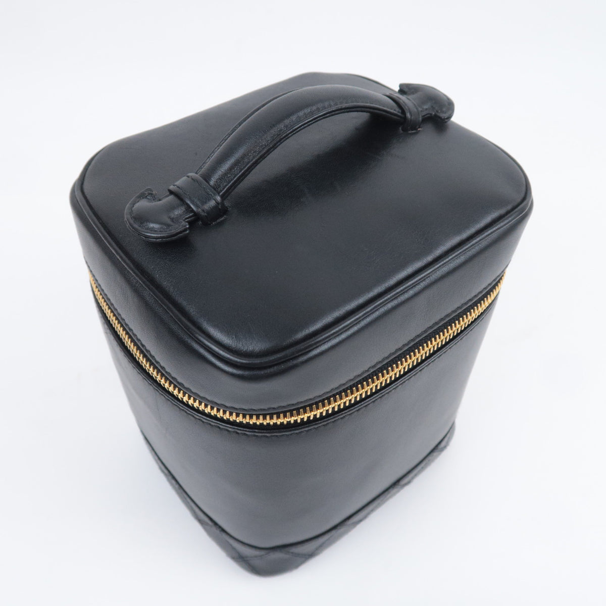 CHANEL Bicolore Leather Vanity Bag A01619
