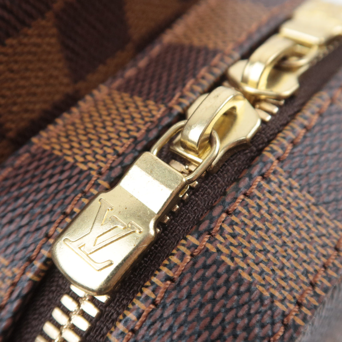Louis Vuitton Damier Geronimos Body Bag N51994