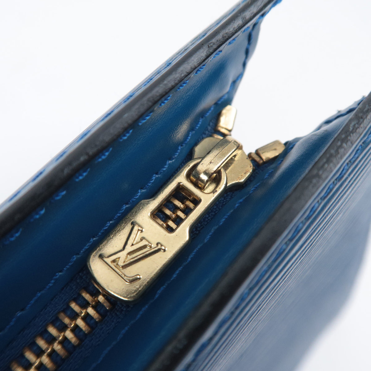 Louis Vuitton Epi Sac Triangle Handbag M52095