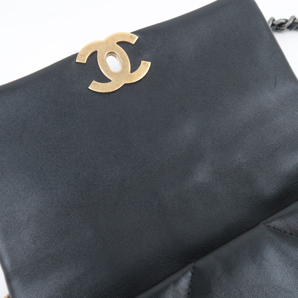 CHANEL 19 Dixneuf Lambskin 2Way Chain Shoulder Bag