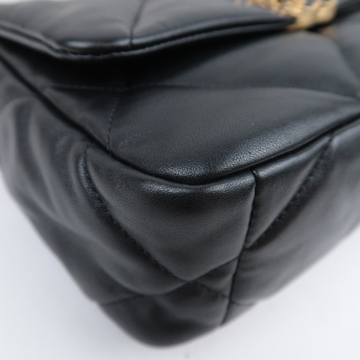 CHANEL 19 Dixneuf Lambskin 2Way Chain Shoulder Bag