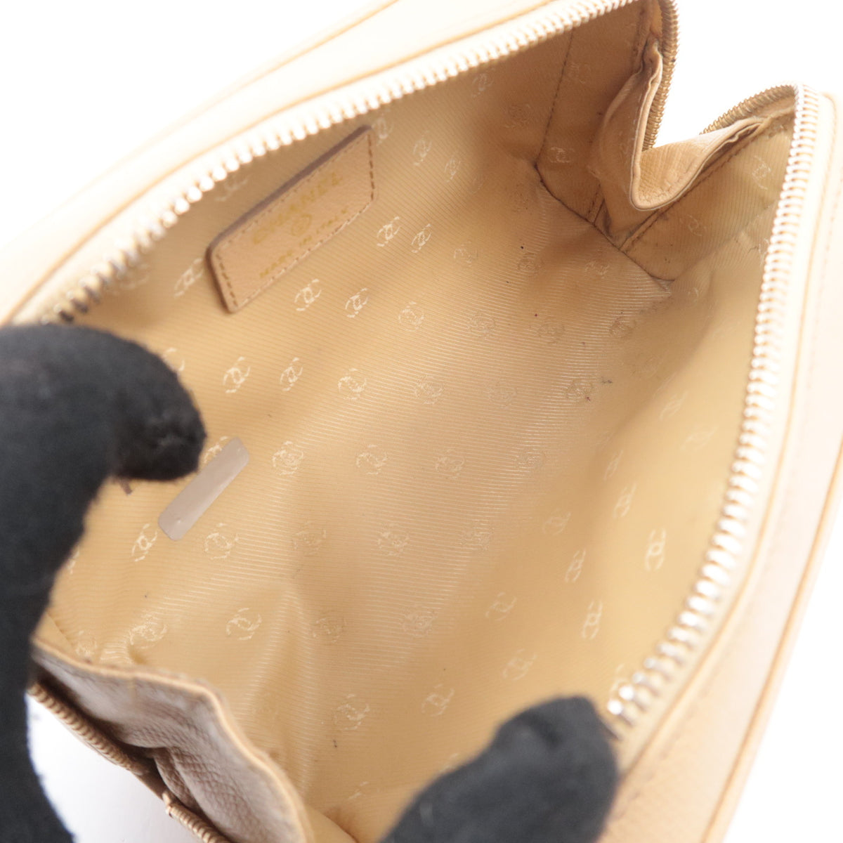 CHANEL Coco Button Small Cosmetic Pouch Caviarskin