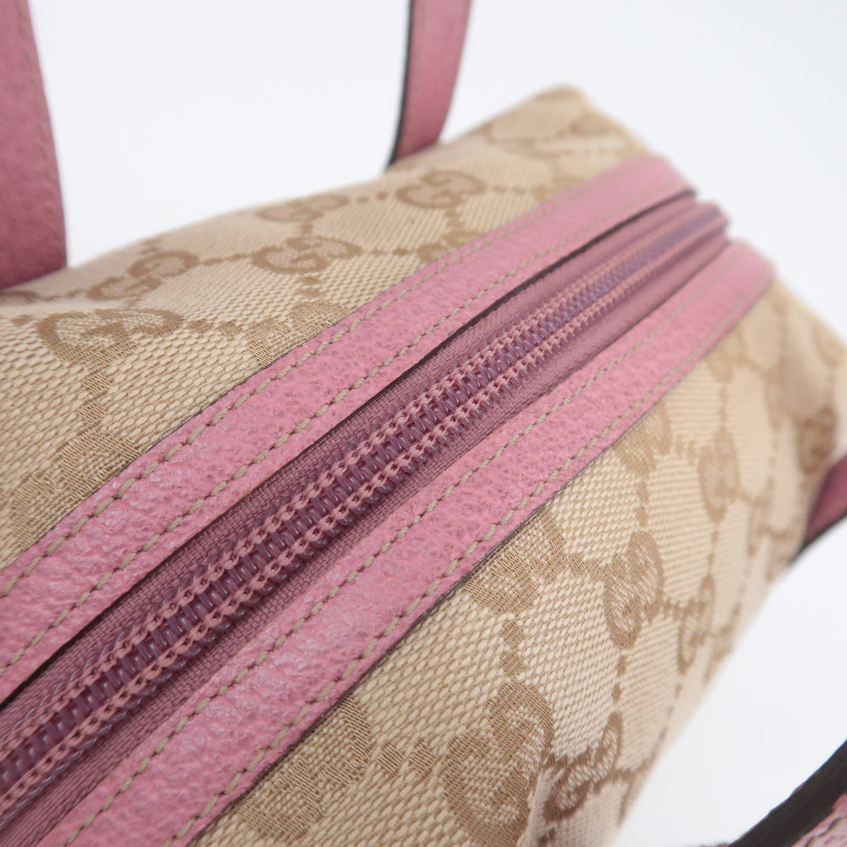 GUCCI GG Canvas Small Handbag 124542