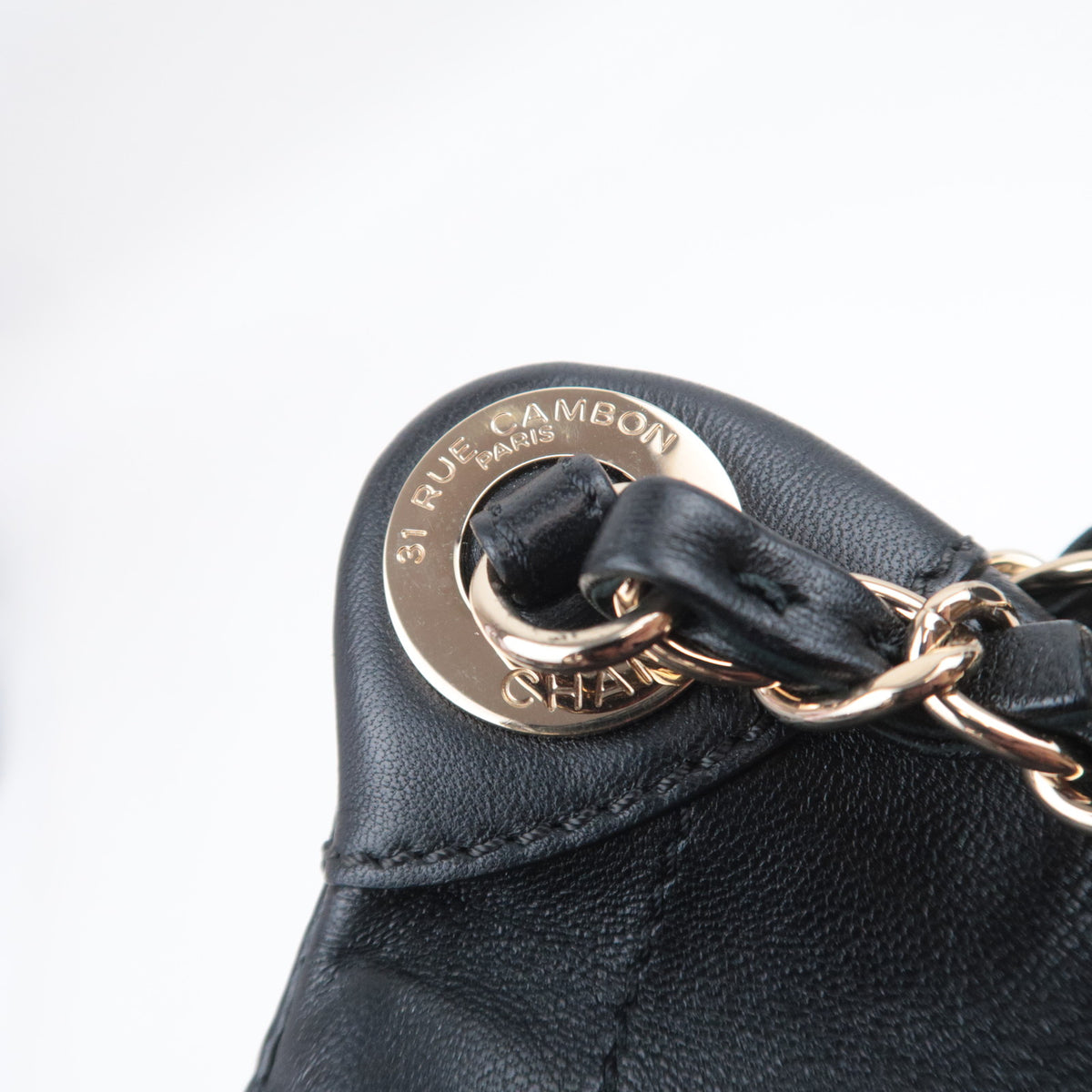 CHANEL Matelasse Chain Body Bag Lambskin