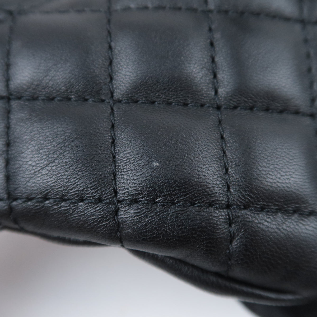 CHANEL Matelasse Chain Body Bag Lambskin