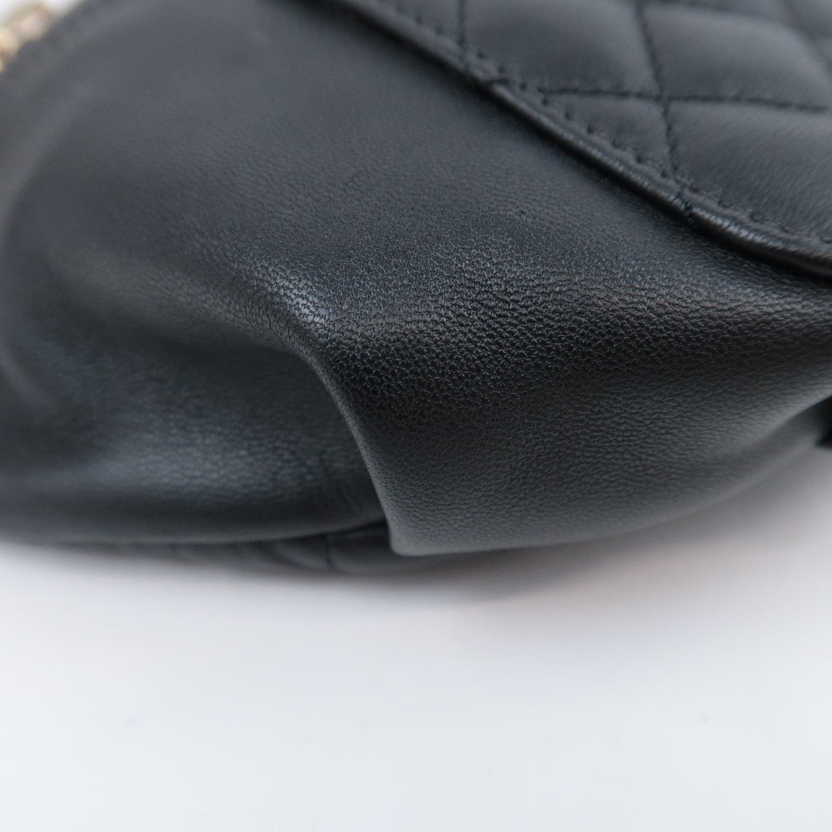 CHANEL Matelasse Chain Body Bag Lambskin